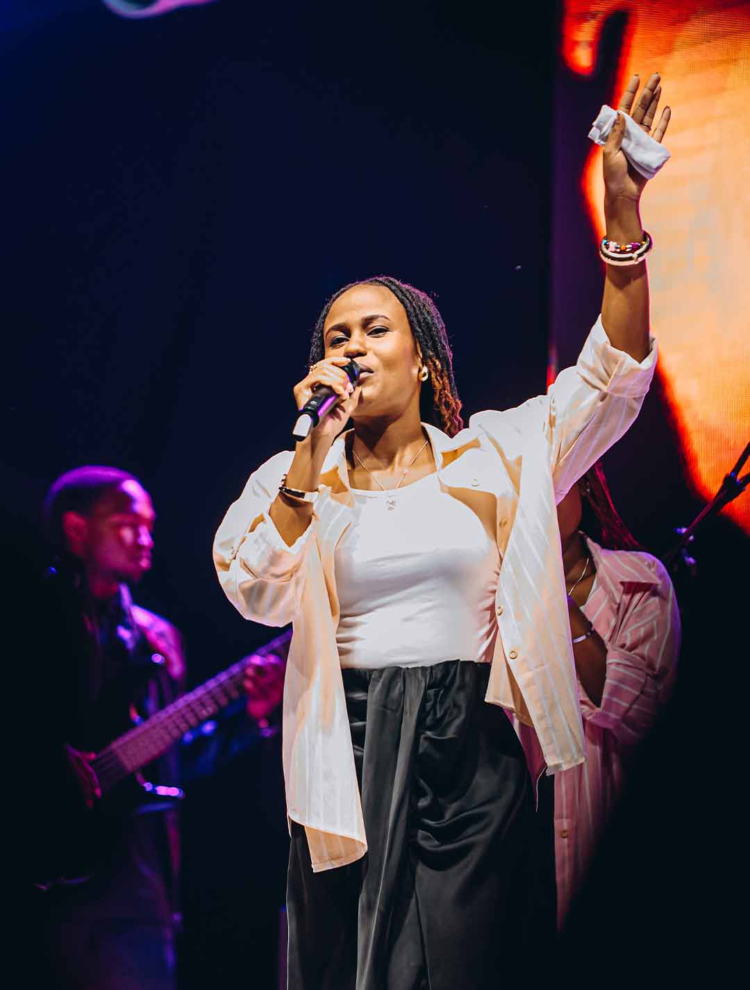 Lead vocalist in worship